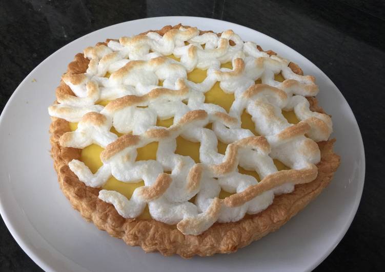 Tarta de hojaldre de lim贸n 馃崑