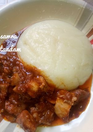 A picture of Blended pounded yam and stew.