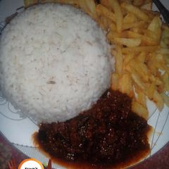 A picture of Rice and chips da miyar lawashi.
