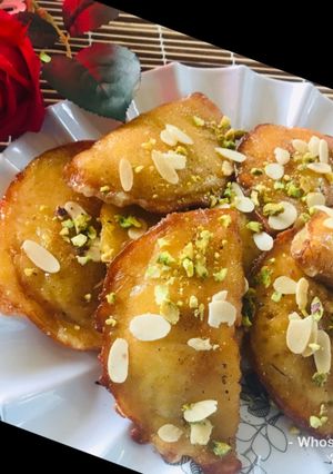 A picture of Whosayna’s Qatayef.