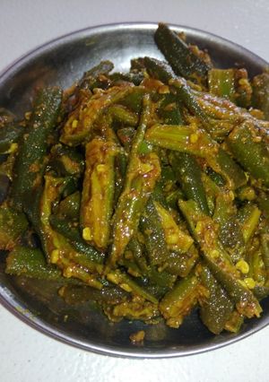 भिंडी सब्जी (Bhindi sabzi recipe in Hindi) रेसिपी मुख्य फोटो