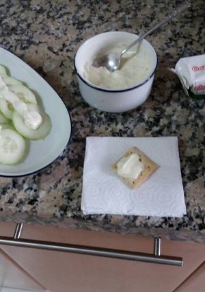 Una foto de Salsa de yogur para untar