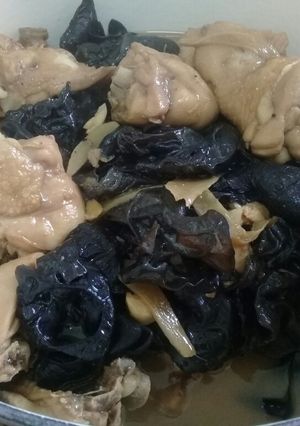 Foto resep Masak ayam jahe dan jamur kuping china
