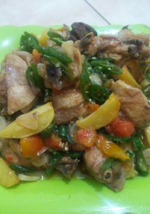 Foto resep Ayam goreng kentang,kuah cabe ijo