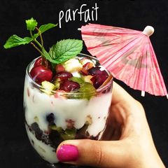 A picture of Fruit cookie parfait.