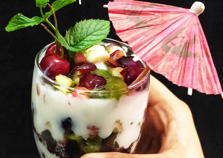 Recipe of Quick Fruit cookie parfait