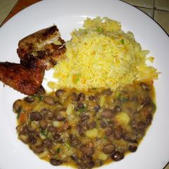 A picture of Black beans(njahi).