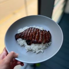 A picture of Quick and Easy Char Siu Rice 叉烧饭.