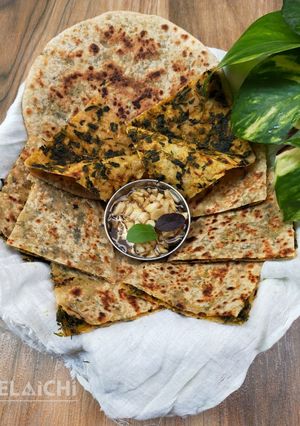 A picture of Methi Bhare Paranthe.