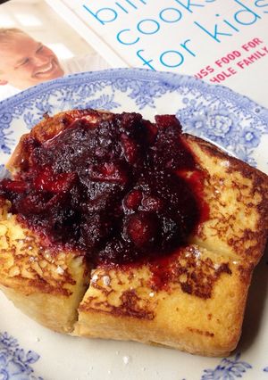 Foto resep French toast & fresh berries sauce