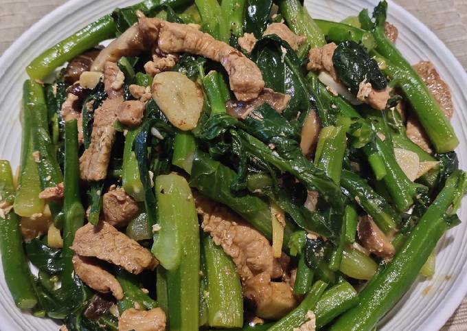 Simple Way to Prepare Award-winning Kaylan with Pork Slices