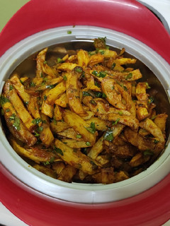 A picture of Masala fries/ chips.