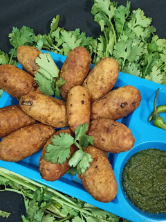 फलाहारी आलू कटलेट (falahari aloo cutlet recipe in Hindi) रेसिपी मुख्य फोटो