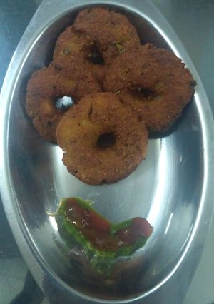 A picture of Indian doughnuts.