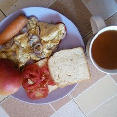 A picture of Sandwich and Lemon tea.