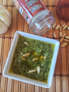 Una foto de Salsa pesto