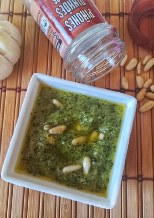 Una foto de Salsa pesto