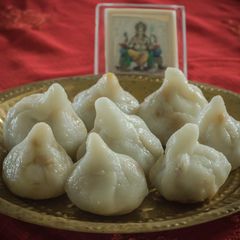 A picture of Modak.