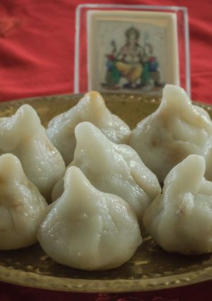 A picture of Modak.