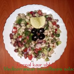 A picture of Mediterranean mixed beans salad.