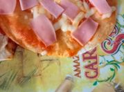 Una foto de tortillas de harina con mantequilla