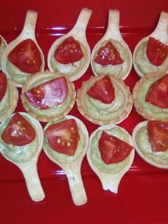 Una foto de Tartaletas con paté de aceitunas