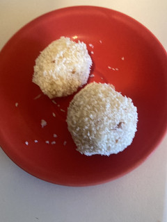 Una foto de Bolitas de coco