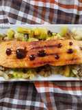 Salmone grigliato con porri