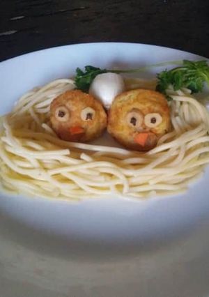 A picture of Bird Nest.