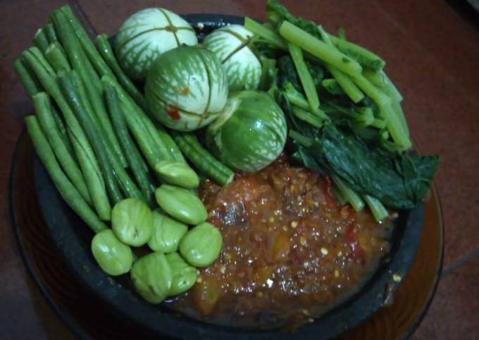 Sambal Mentah Terasi Sederhana