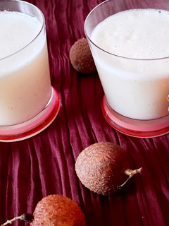 लीची जूस (Lichi juice recipe in Hindi) रेसिपी मुख्य फोटो