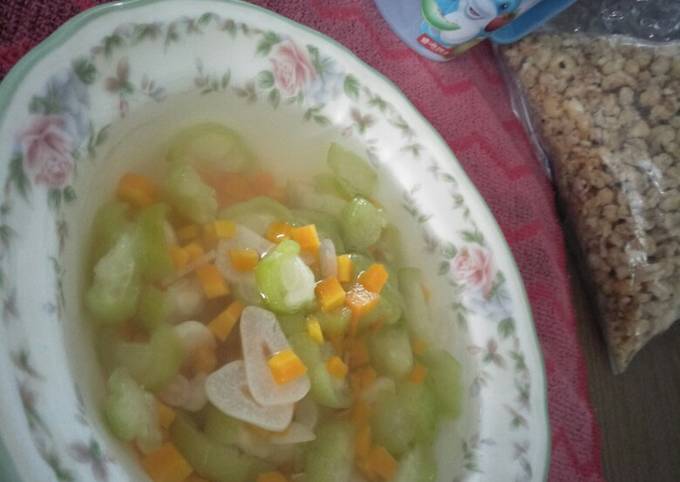 Resep Sayur bening oyong wortel Anti Gagal