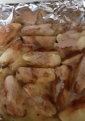A picture of Cinnamon sugar apples.