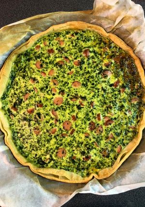 Une photo de Tarte épinard knackis