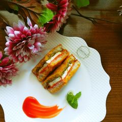 A picture of Sandwich paneer pakora.