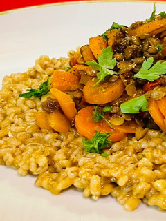 Foto di Orzo risottato alle lenticchie