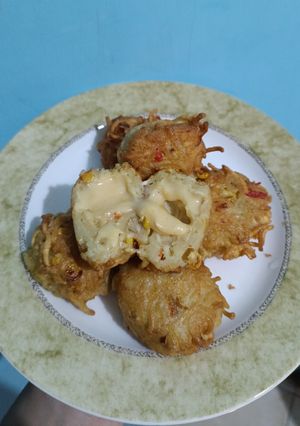 Foto resep Bola - Bola Mie Isi Keju Lumer