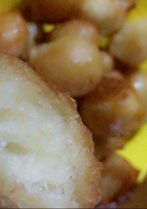صورة لوصفة لقيمات محشيه بالجبن 😋