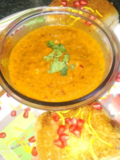 ટામેટા ની ચટણી (Tomato Chutney Recipe In Gujarati) રેસીપી મુખ્ય ફોટો