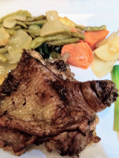 香煎雞腿排(低醣生酮餐) 的食譜成品照片