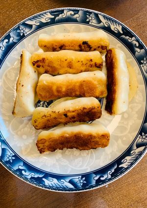 A picture of Guo Tie (Chinese pan fired dumplings).