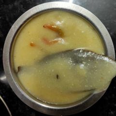 A picture of Gujarati kadhi.