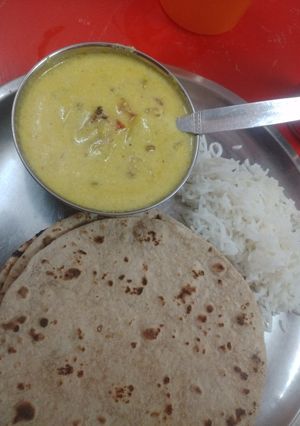 A picture of Kadhi.