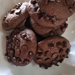 A picture of Chocolate chip cookies.