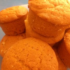 A picture of Simple vanilla cupcakes# contest.