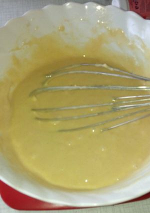 A picture of Vanilla cake batter.