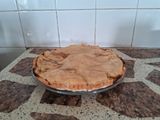 Tarta agridulce de pollo y durazno con ciruelas pasas