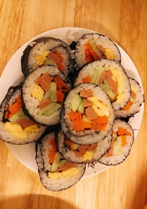 Hình của món Gimbab Hàn Quốc.