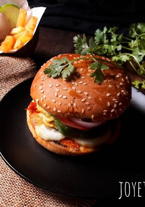A picture of Crispy chicken burger.