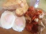 Pollo salteado con huevo